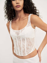 Leah Bustier — Cream