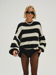 Meggy Oversized Sweater — Black