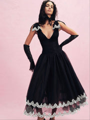 Nicole Midi Dress — Black