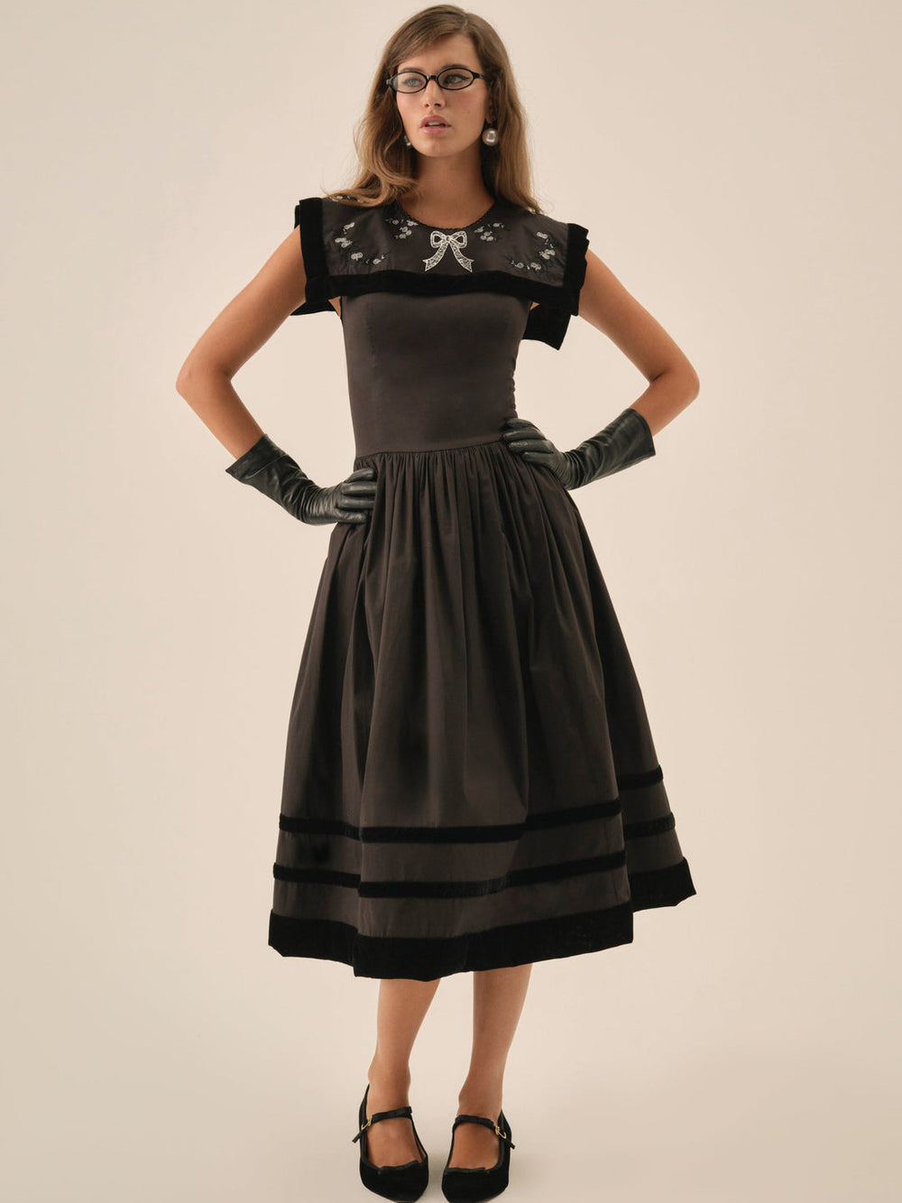 Train Station Poplin Midi Dress — Black