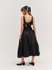 Evanie Structured Midi Dress — Black