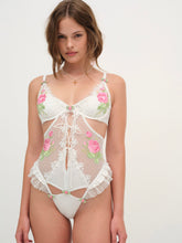 Heirloom Rose Teddy — White
