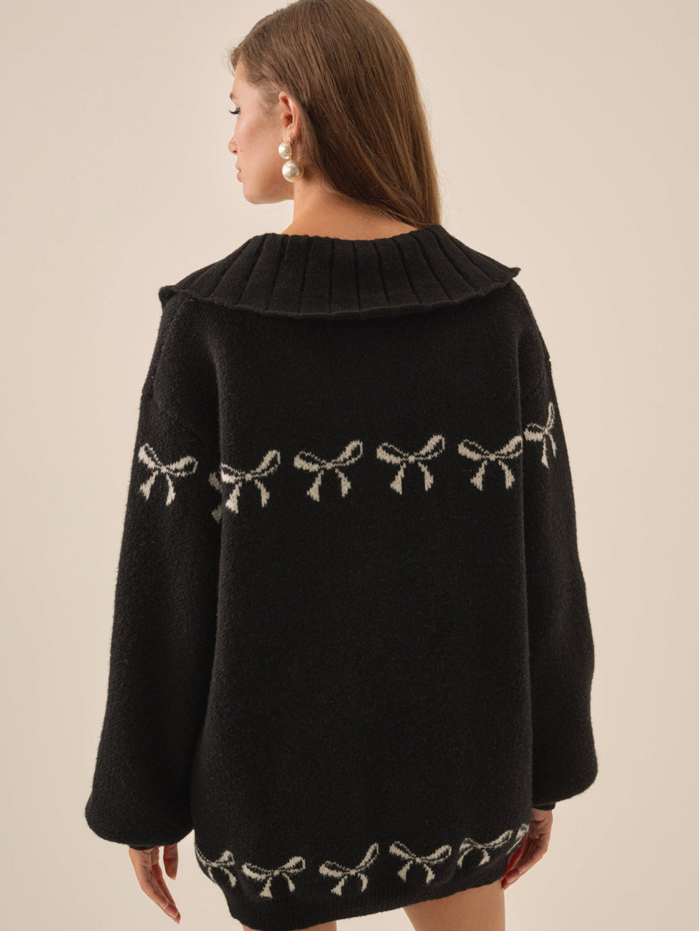 Bow Intarsia Knit Sweater — Black
