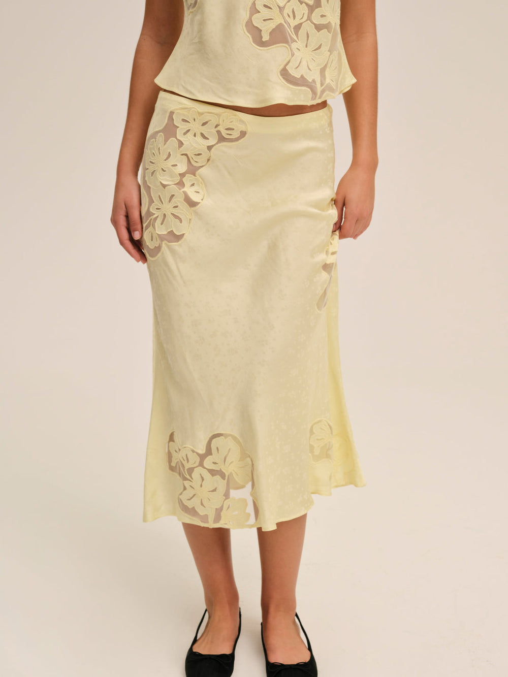 Sunrise Midi Skirt — Yellow