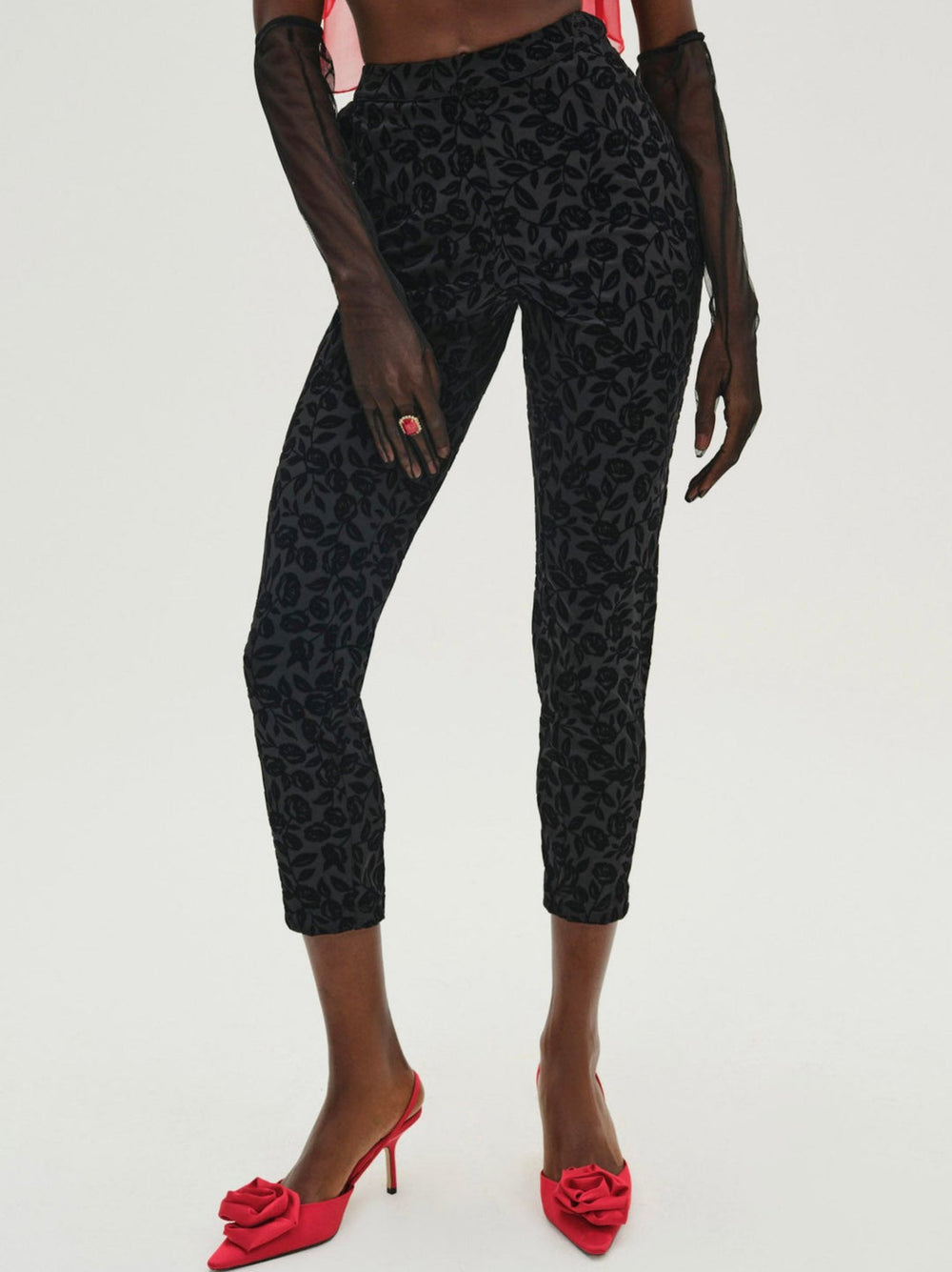 Midnight Velvet Capri Pant — Black