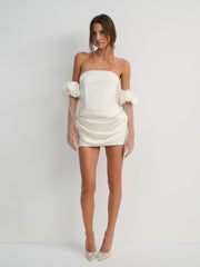 Serena Gloves — Cream