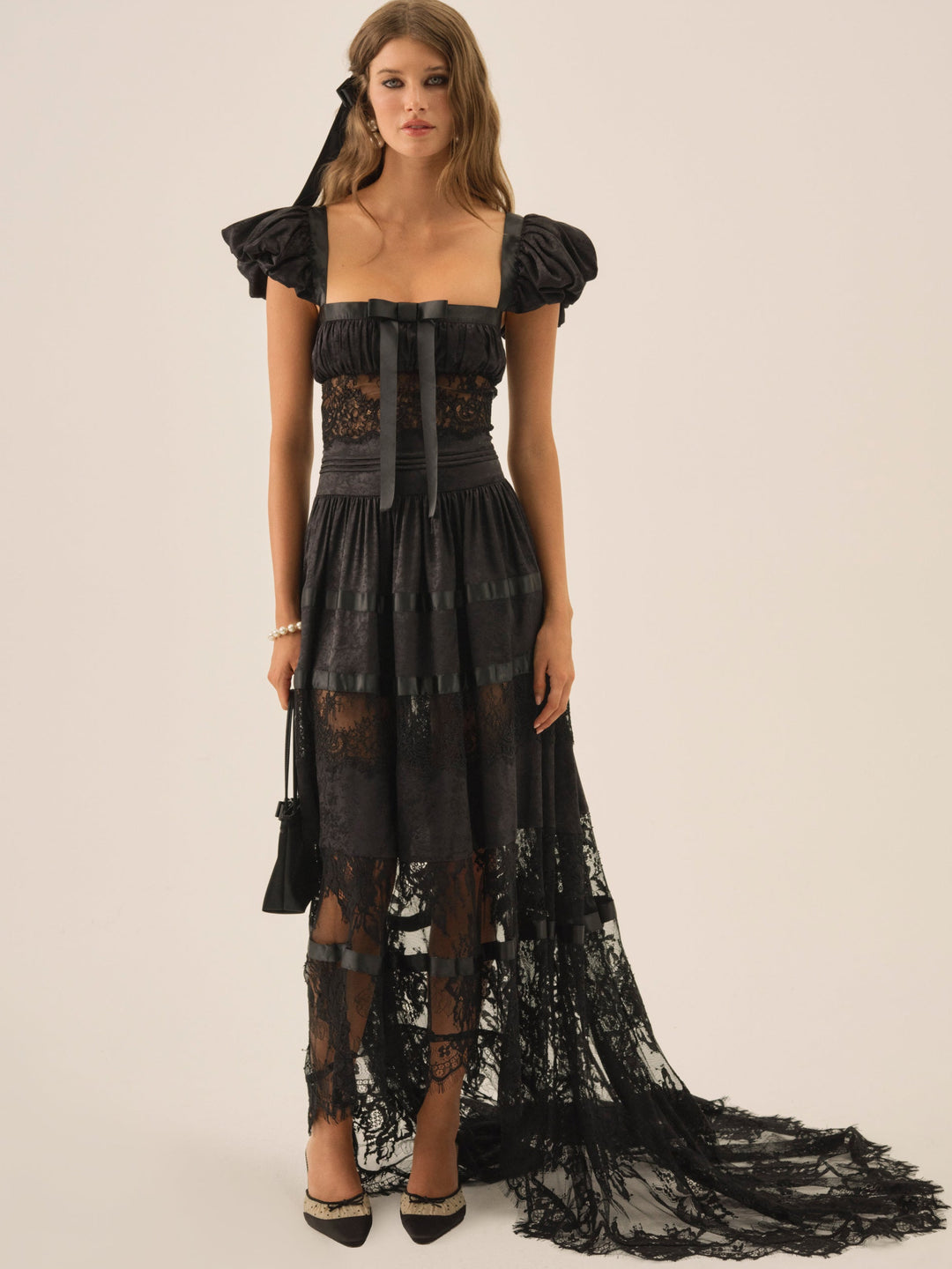 Annabelle Lace Gown — Black