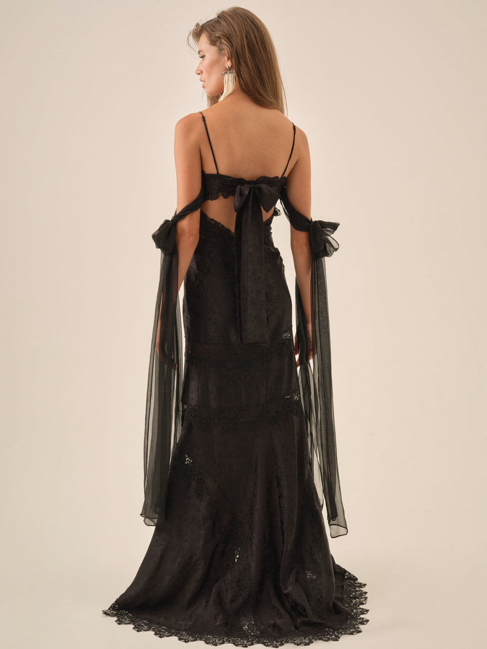 Rita Lace Gown — Black