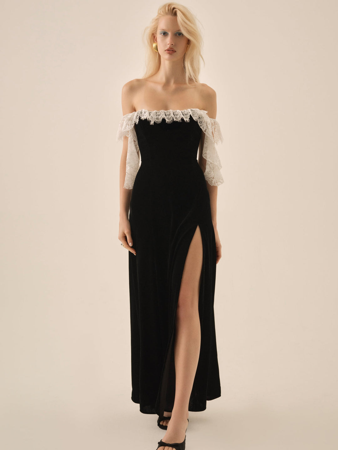 La Vie En Bow Velvet Maxi Dress — Black