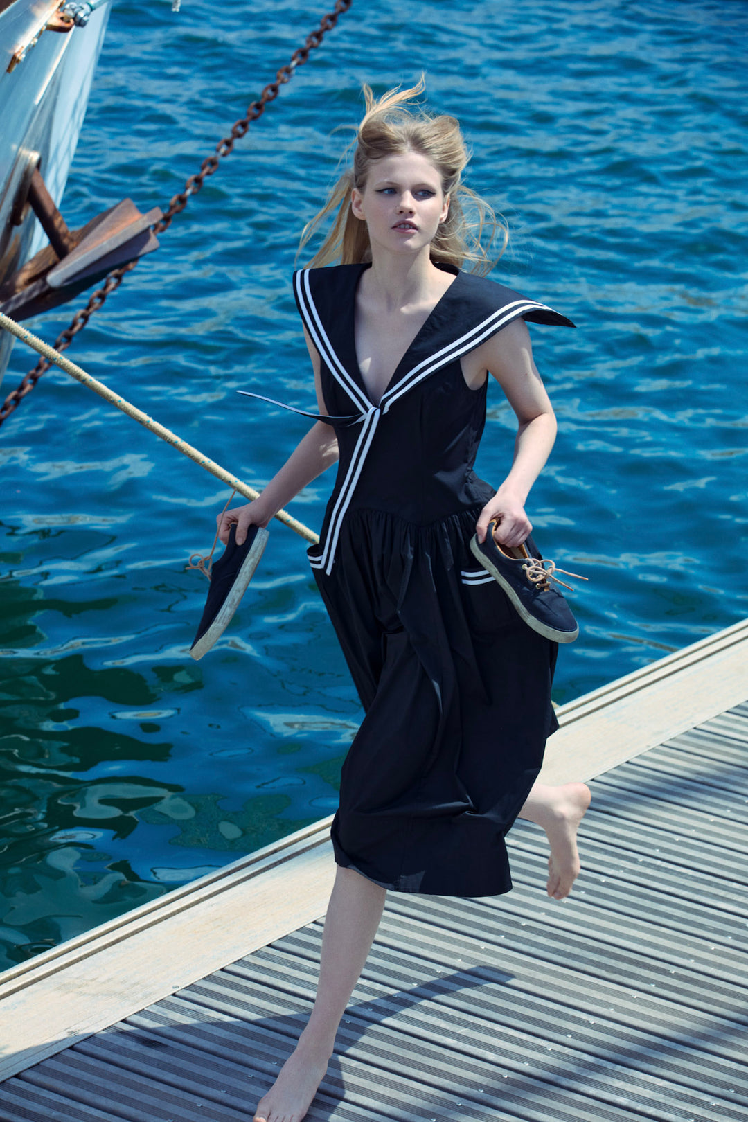 Helena Poplin Collared Midi Dress — Black