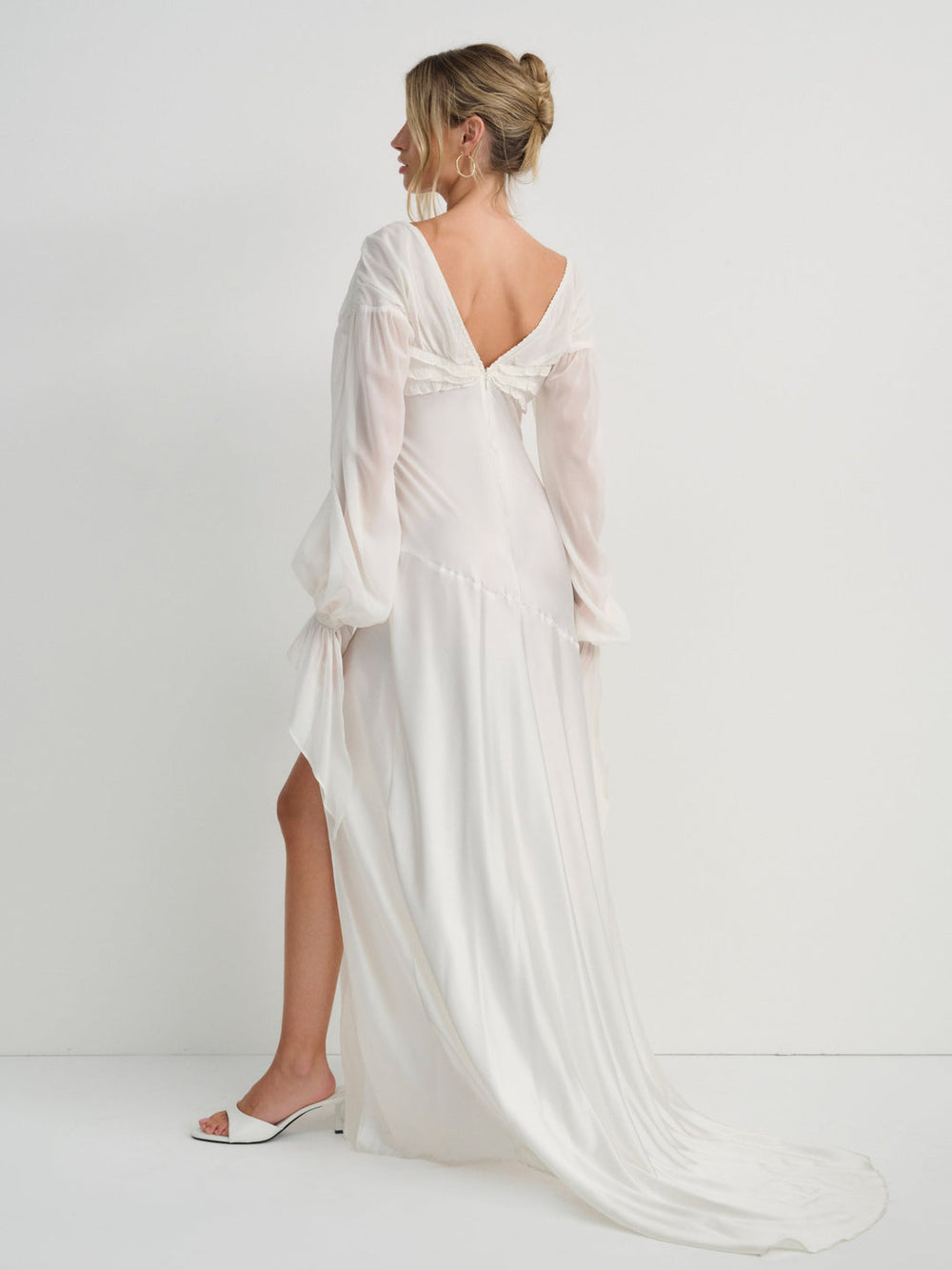 Evy Gown — White