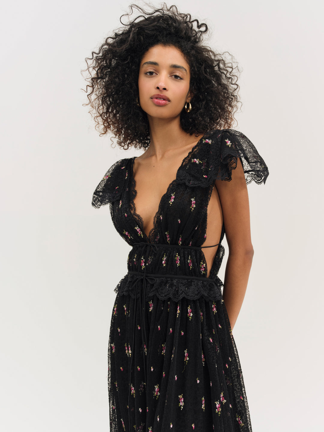 Poppy Pleated Lace Maxi Dress — Black