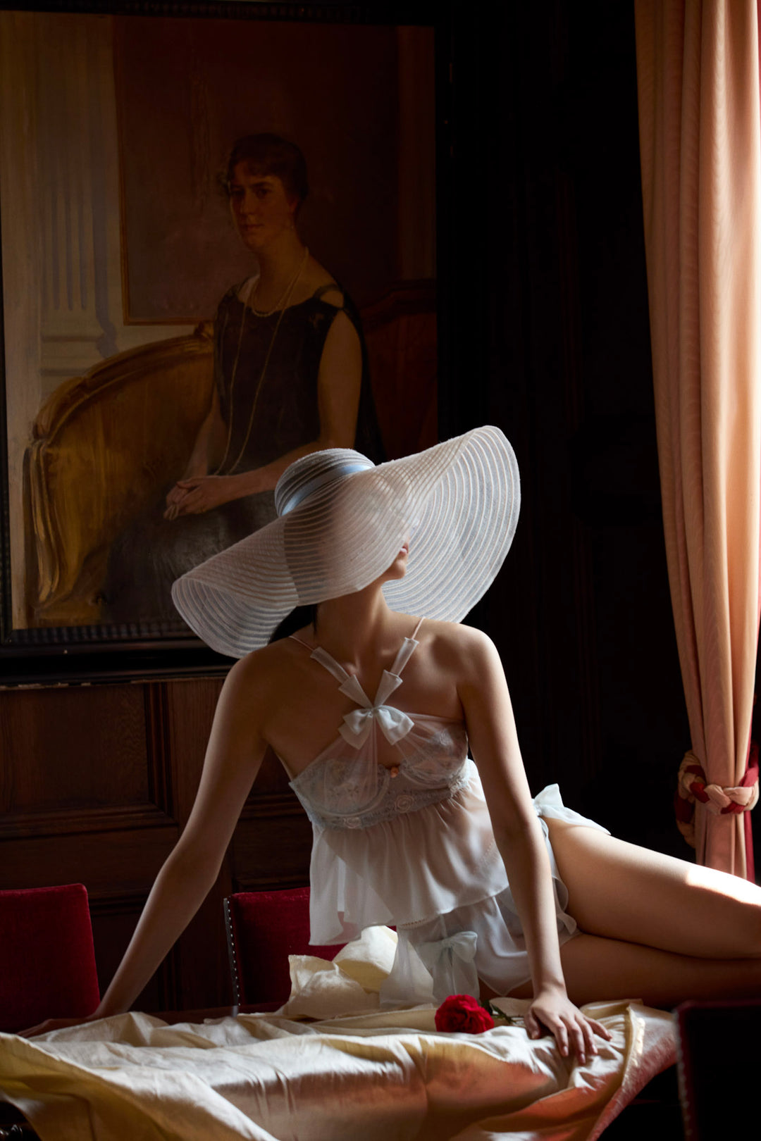 Winter Roses Short — Blue