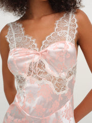 Audrey Jacquard Midi Slip — Peach