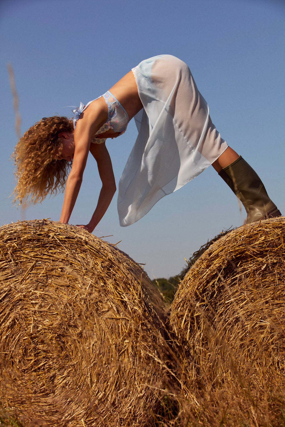 Dainty Doily Midi Skirt — Blue