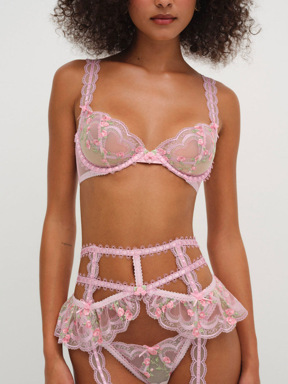 Ily Embroidered Underwire Bra — Pink