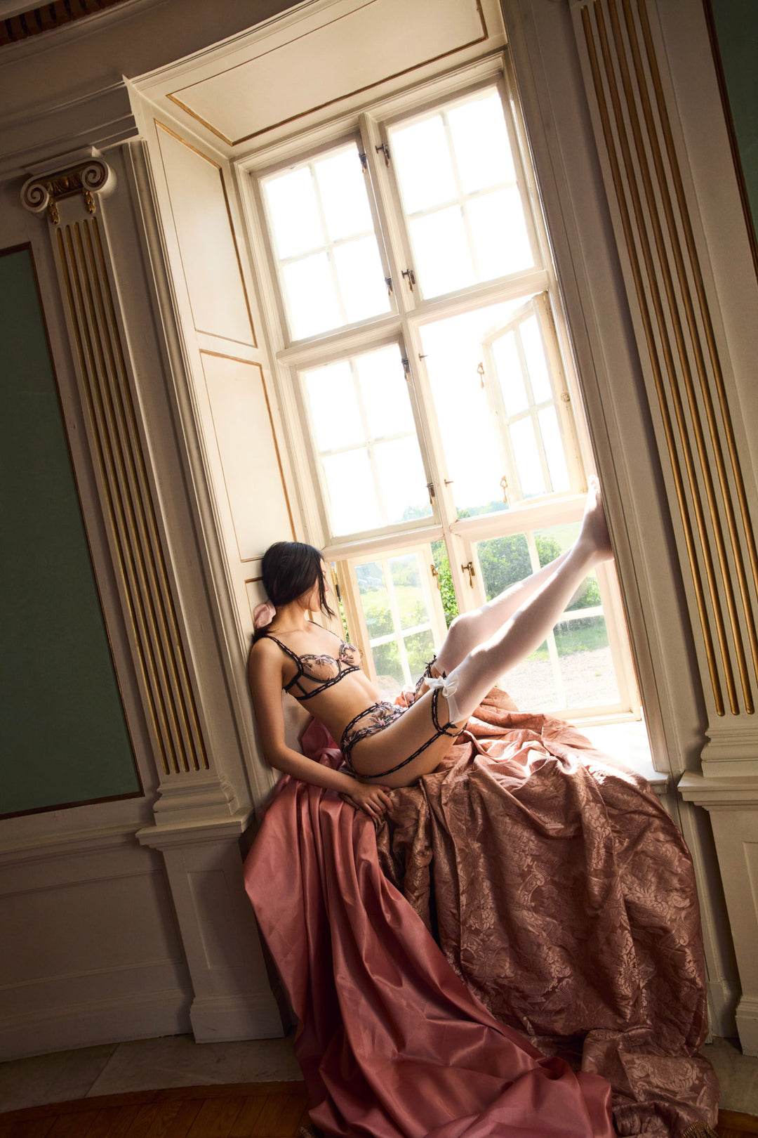 Sonia Garter Belt — Black