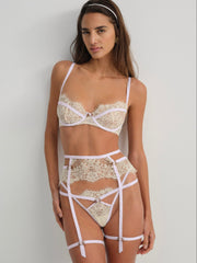Victoria Lace Garter Belt — Cream